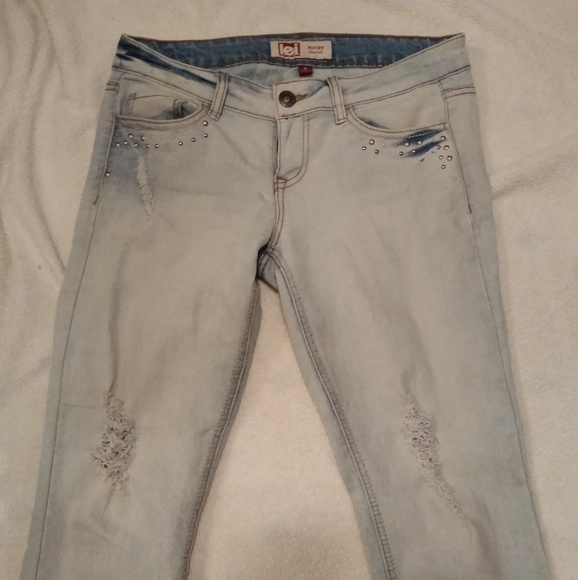 Lei Capris - Picture 3 of 3